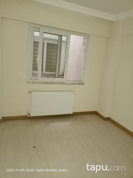 Aydın Efeler'de Bulvara Yakın Konumlu 2+1 Daire