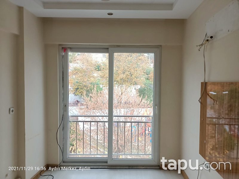 Aydın Efeler'de Bulvara Yakın Konumlu 2+1 Daire