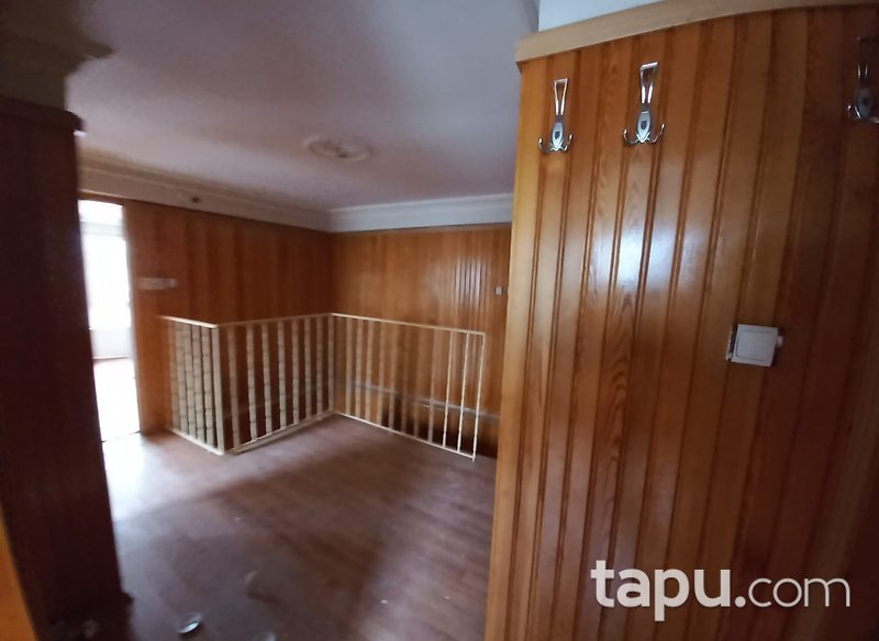 Mamak Şahintepe Mahallesi'nde 275 m2 Çatı Katı Daire