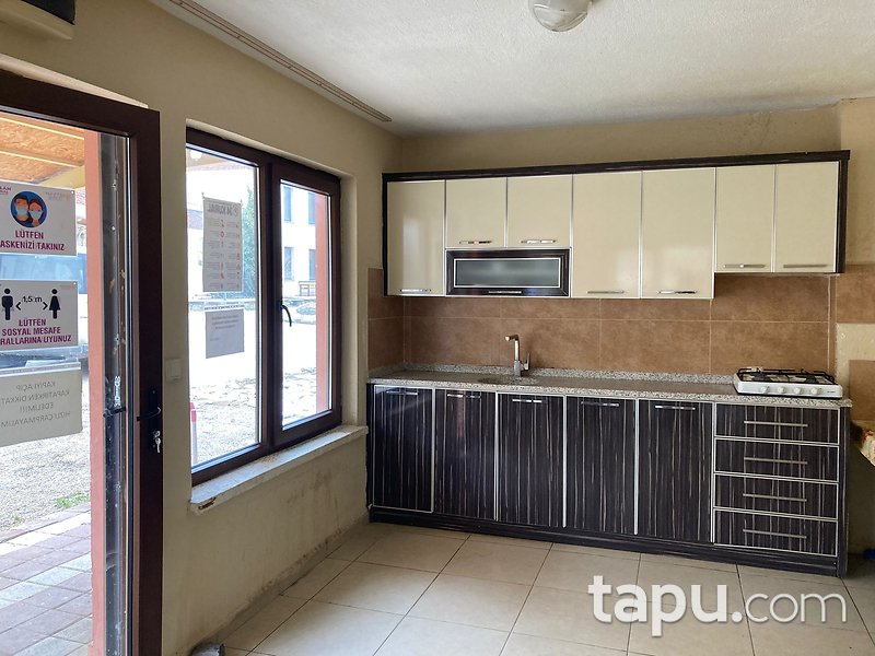 Afyonkarahisar Ceylan Termal Sağlıklı Yaşam Köyü'nde 79 m2 İskanlı İşyeri