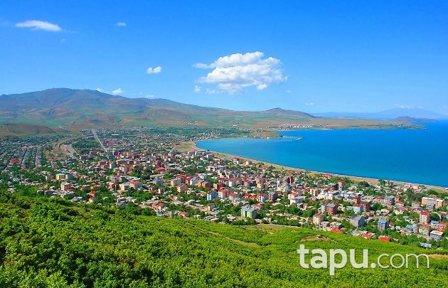 Bitlis Tatvan Saray Mahallesi'nde 3+1 İskanlı Daire