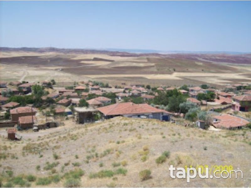 Çorum Sungurlu Akpınar Mahallesi'nde 6212 m2 Tarla