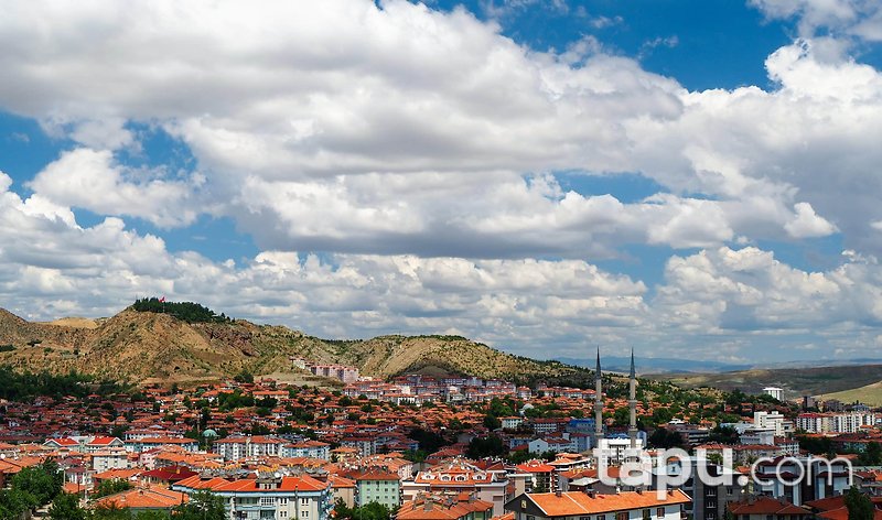 Çankırı Atkaracalar Köyün Kendisi Mahallesi'nde 3+1 155 m2 Müstakil Ev ve Arsası