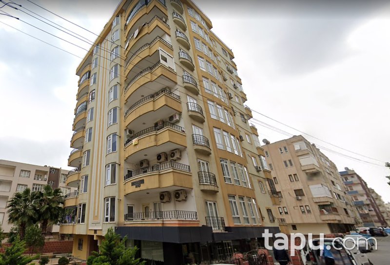 Şanlıurfa Yenişehir'de Caddeye Yakın 198 m2 Daire