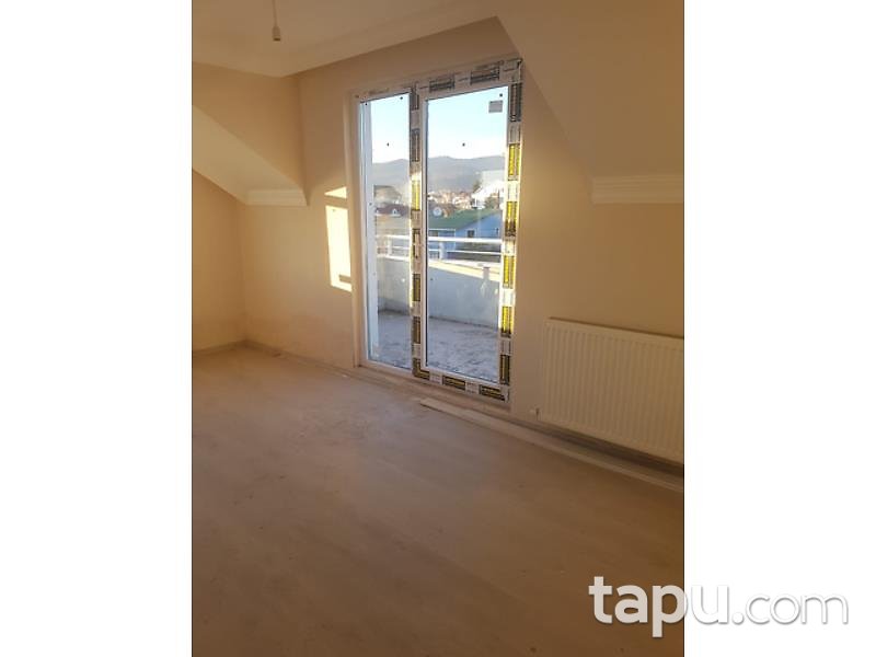 Kocaeli Çınarlı Mahallesi'nde 128 m2 Dubleks Daire (Z-214)