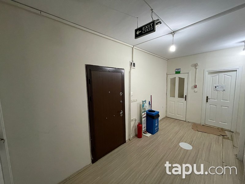 Arnavutköy 315 m2 Geniş Kullanımlı Ofis