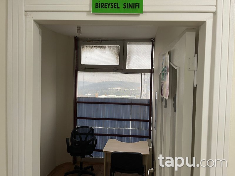 Arnavutköy 315 m2 Geniş Kullanımlı Ofis