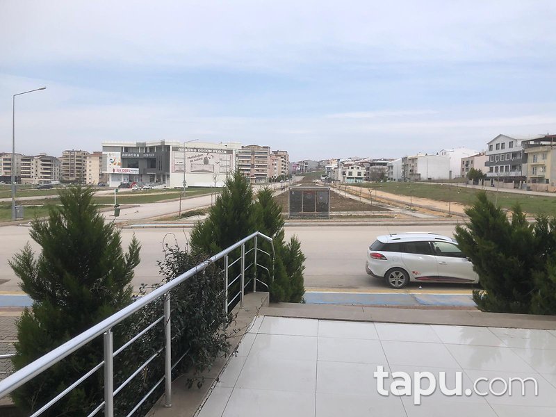 Bursa Osmangazi'de Mükemmel Lokasyonda Cadde Cepheli Kiracılı Düğün Salonu