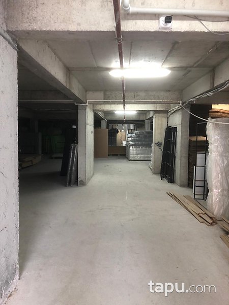 Bursa Osmangazi'de Mükemmel Lokasyonda Cadde Cepheli Kiracılı Düğün Salonu