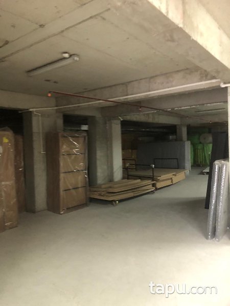 Bursa Osmangazi'de Mükemmel Lokasyonda Cadde Cepheli Kiracılı Düğün Salonu