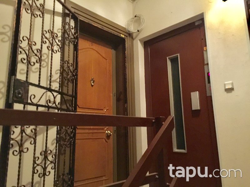 Göztepe Marmaray'a Yürüme Mesafesinde Cadde Üzeri Kiracılı Daire