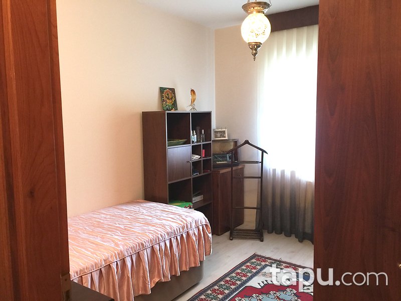 Göztepe Marmaray'a Yürüme Mesafesinde Cadde Üzeri Kiracılı Daire