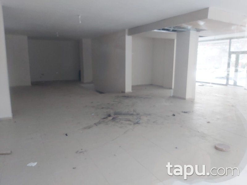 Tekirdağ Çerkezköy Kızılpınar Mahallesi'nde 260 m2 Depolu Dükkan