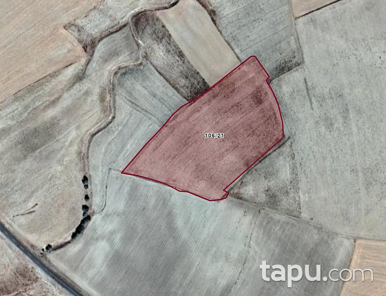 Nevşehir Gülşehir Gülpınar Köyü'nde 16 Dönüm Yatırımlık Tarla