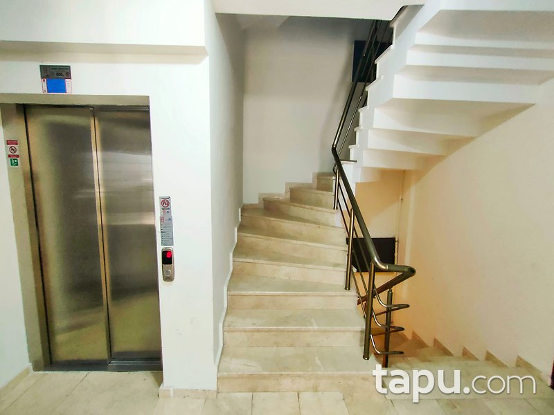 Ümraniye'de Muhteşem Konumda 2+1 Daire Fırsatı