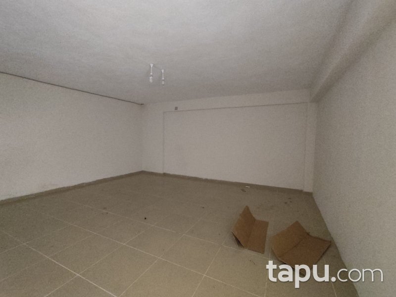 Hatay Hassa'da Geniş Kullanımlı, Depolu Dükkan