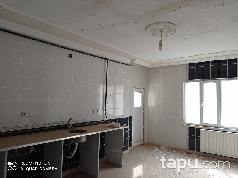 Siirt Kurtalan Tekel Mahallesinde 155 m2 3+1 Daire