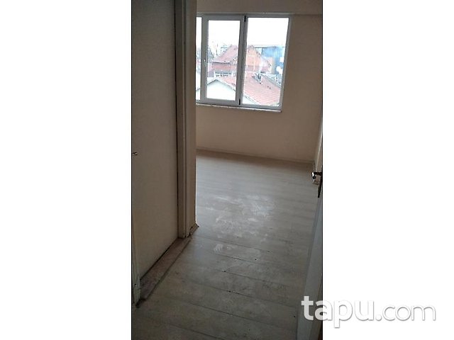 Zonguldak Çay Mahallesi'nde Yakıcı İş Merkezi İçinde 150 m Ofis