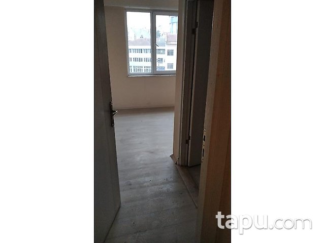 Zonguldak Çay Mahallesi'nde Yakıcı İş Merkezi İçinde 150 m Ofis