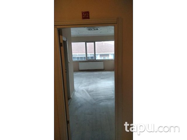 Zonguldak Çay Mahallesi'nde Yakıcı İş Merkezi İçinde 150 m Ofis