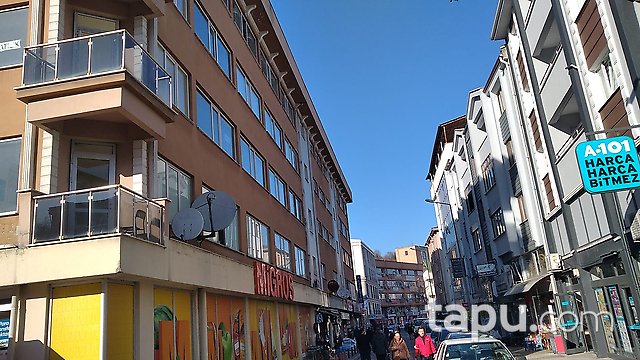 Zonguldak Çay Mahallesi'nde Yakıcı İş Merkezi İçinde 150 m Ofis