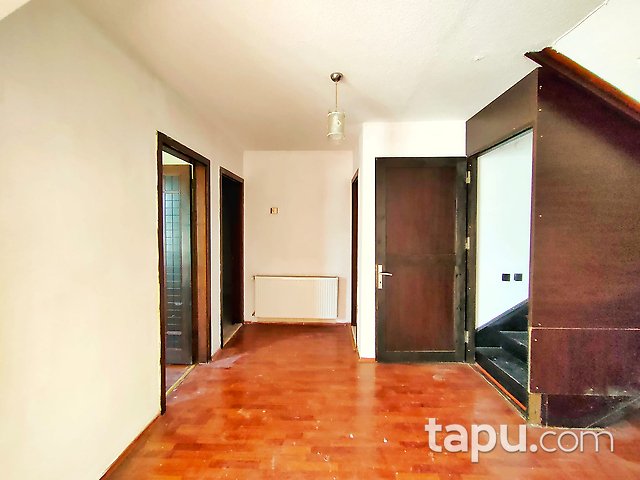 Bahçeşehir Badem Villaları'nda E Tipi 5+2 350 m2 Villa