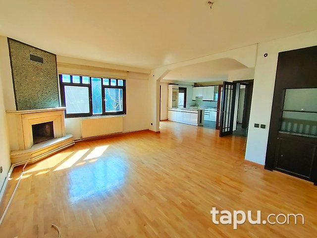 Bahçeşehir Badem Villaları'nda E Tipi 5+2 350 m2 Villa