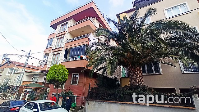 Pendik Esenyalı'da Marmaray'a 2 km Uzaklıkta Hazır Kiracılı 2+1 Daire