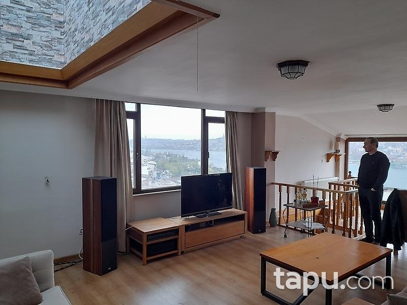 Komple Haliç Manzaralı Bakımlı Geniş Çatı Dubleks Daire