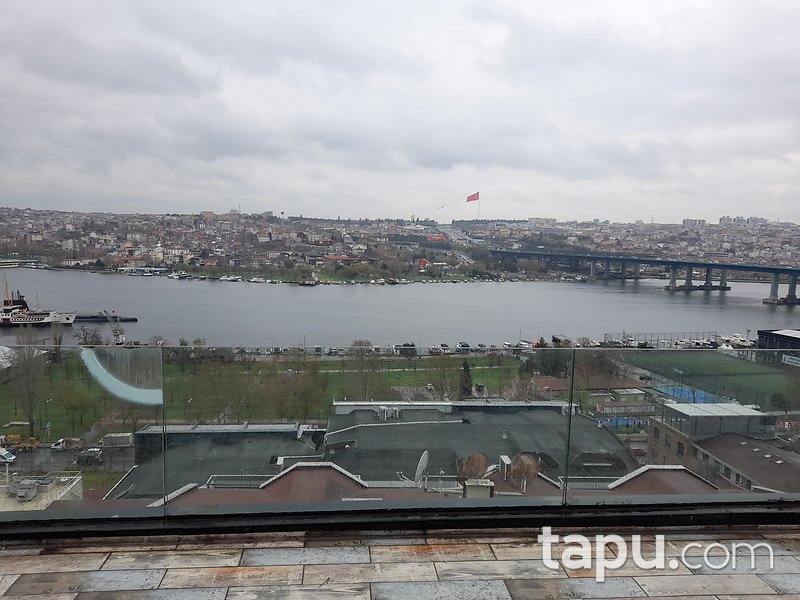 Komple Haliç Manzaralı Bakımlı Geniş Çatı Dubleks Daire