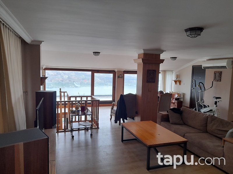 Komple Haliç Manzaralı Bakımlı Geniş Çatı Dubleks Daire