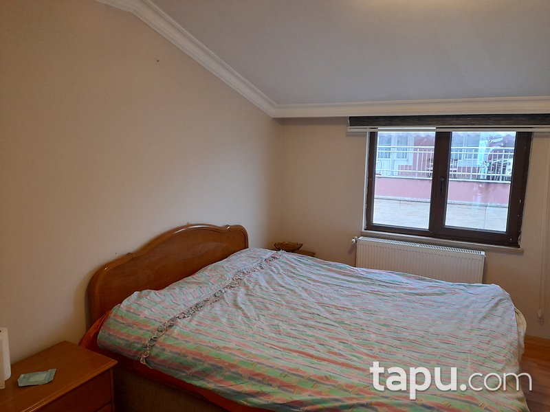 Komple Haliç Manzaralı Bakımlı Geniş Çatı Dubleks Daire