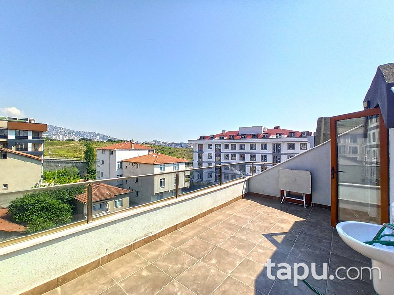 Maltepe Aydınevler'de Muhteşem Konumda Şehir Manzaralı Dubleks Daire