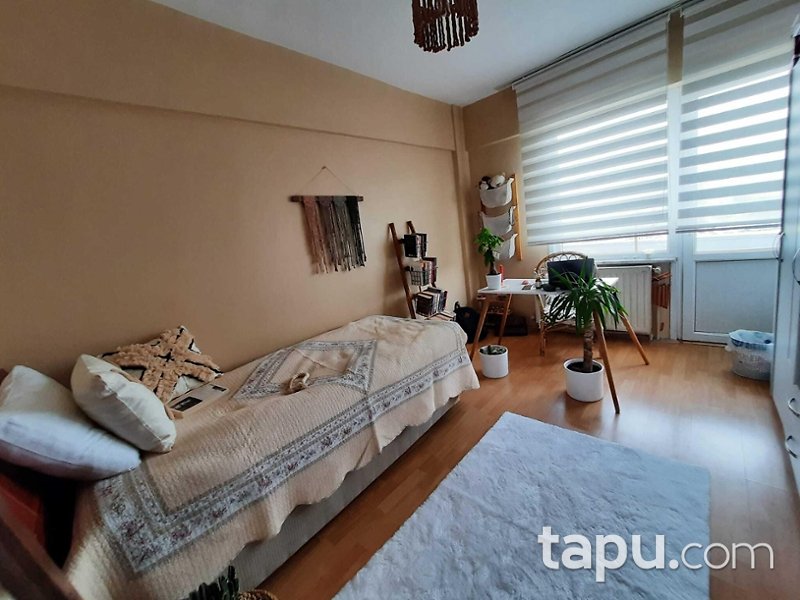 Kağıthane Hamidiye Mahallesi'nde 3+1 Ara Kat Daire