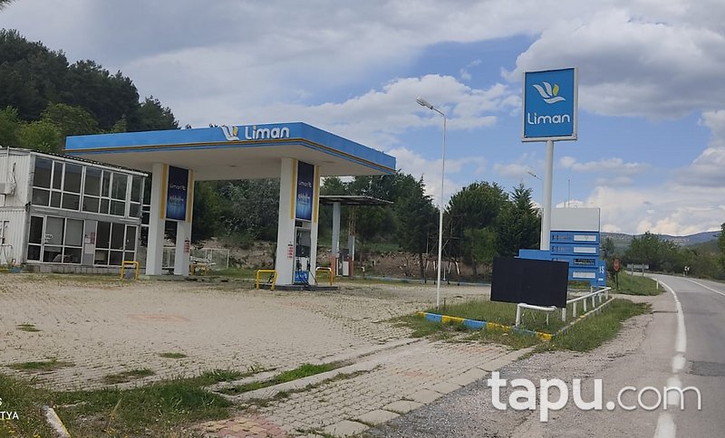 Kütahya Gediz Sabırgazi'de Akaryakıt İstasyonu