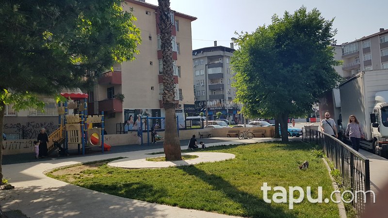 İstanbul Güngören Merkez'de 105 m2 Bahçe Katı 2+1 Daire