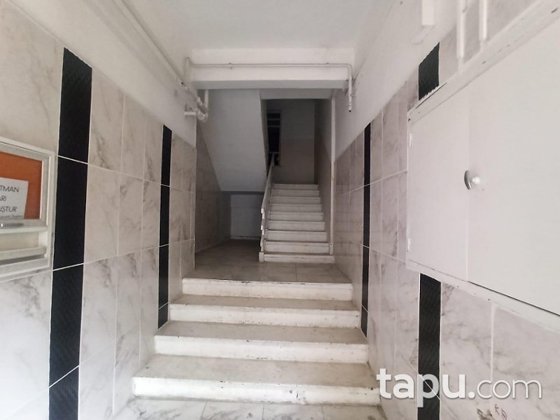 Elazığ Merkez İzzetpaşa Mahallesi&#39;nde 3+1 Hisseli Daire