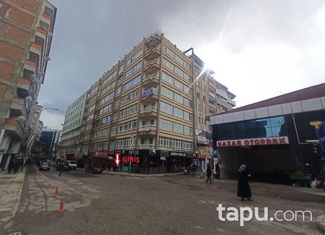 Elazığ Merkez İzzetpaşa Mahallesi&#39;nde 3+1 Hisseli Daire