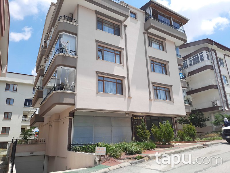 Çankaya Zafertepe Mahallesi'nde Ulaşımı Kolay 81 m2 İskanlı Dükkan