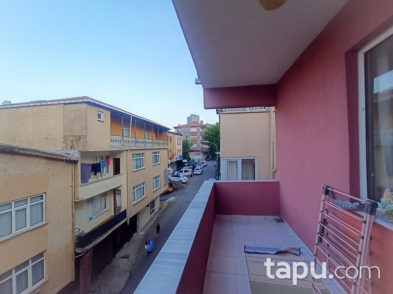 Ataşehirde Optimum AVM'ye Komşu Komple Bina