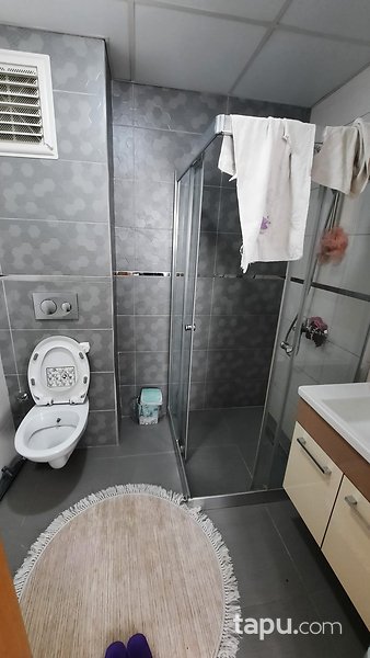 Pendik Dolayoba'da Geniş Ferah 3+1 Daire