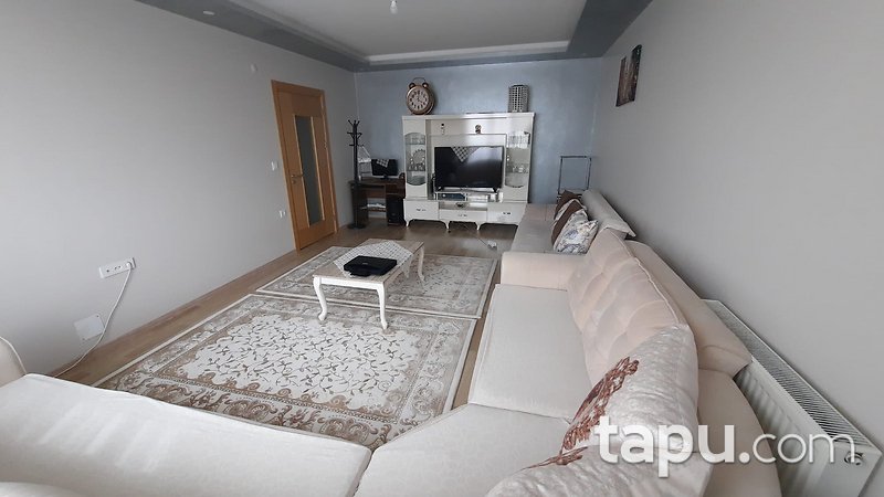 Pendik Dolayoba'da Geniş Ferah 3+1 Daire