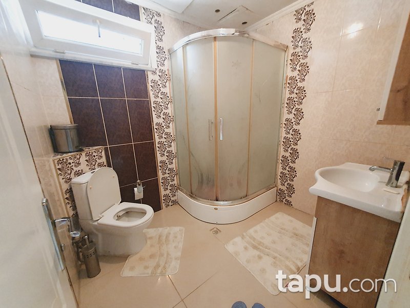 Kocaeli Darıca'da Geniş Kullanımlı Müstakil 6+3 Tripleks Villa