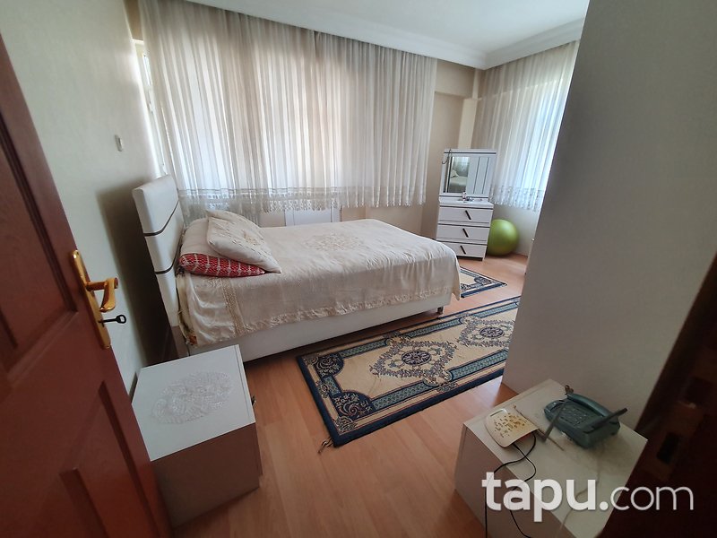 Kocaeli Darıca'da Geniş Kullanımlı Müstakil 6+3 Tripleks Villa