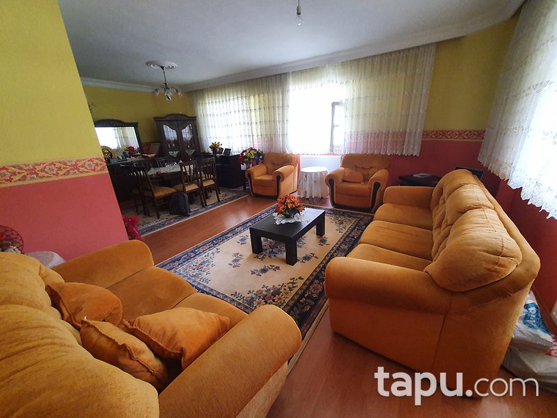 Kocaeli Darıca'da Geniş Kullanımlı Müstakil 6+3 Tripleks Villa