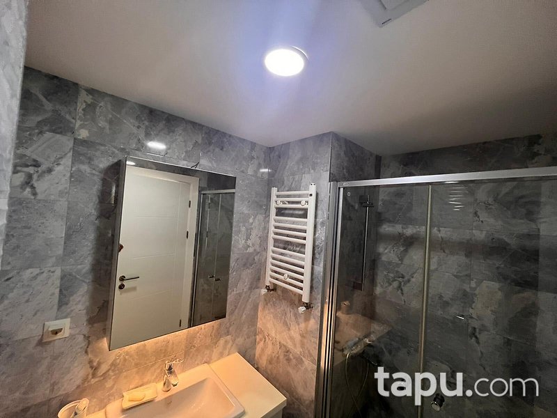 Kadıköy Göztepe'de İskanlı 2+1 Ferah Daire