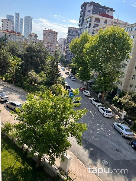 Kadıköy Göztepe'de İskanlı 2+1 Ferah Daire