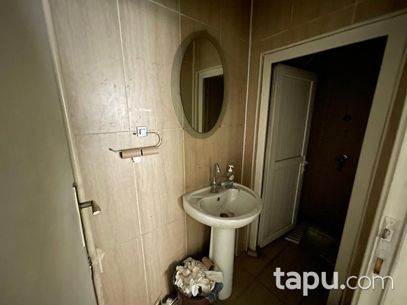 KİRALIK- Konya Akşehir'de Muhteşem Konumda 162 m2 Dükkan