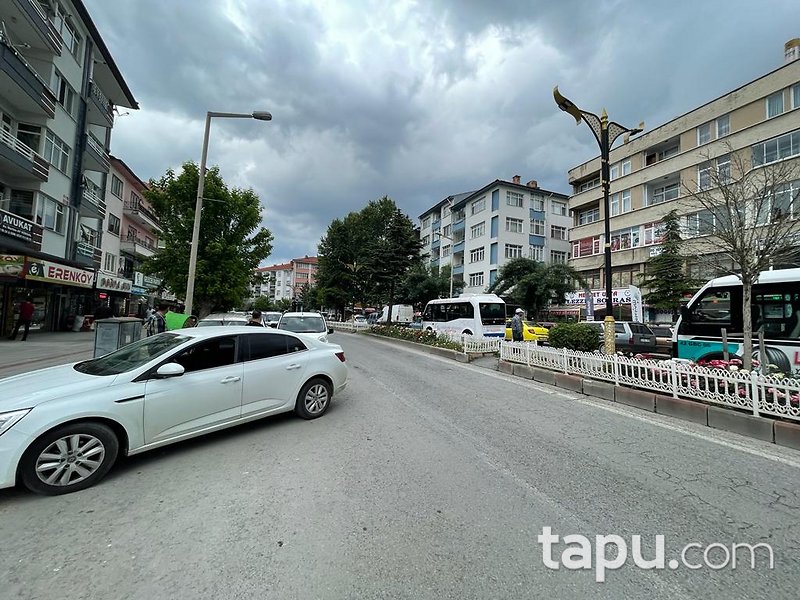 KİRALIK- Konya Akşehir'de Muhteşem Konumda 162 m2 Dükkan