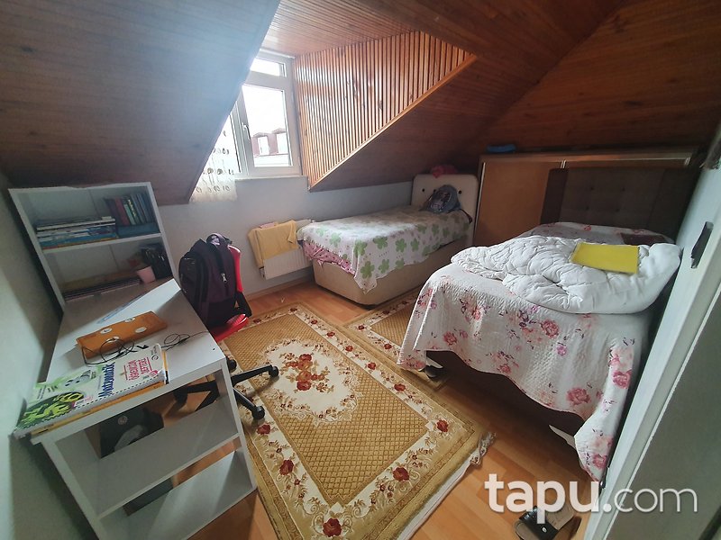 Maltepe Fındıklı'da Deniz Manzaralı 5+2 Çift Girişli Dubleks Daire